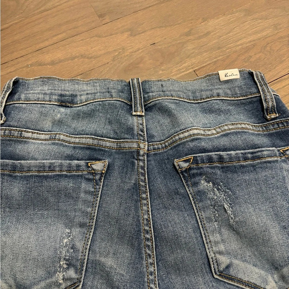 KanCan Distressed Denim Jean Womens Size 26 - Picture 3 of 9